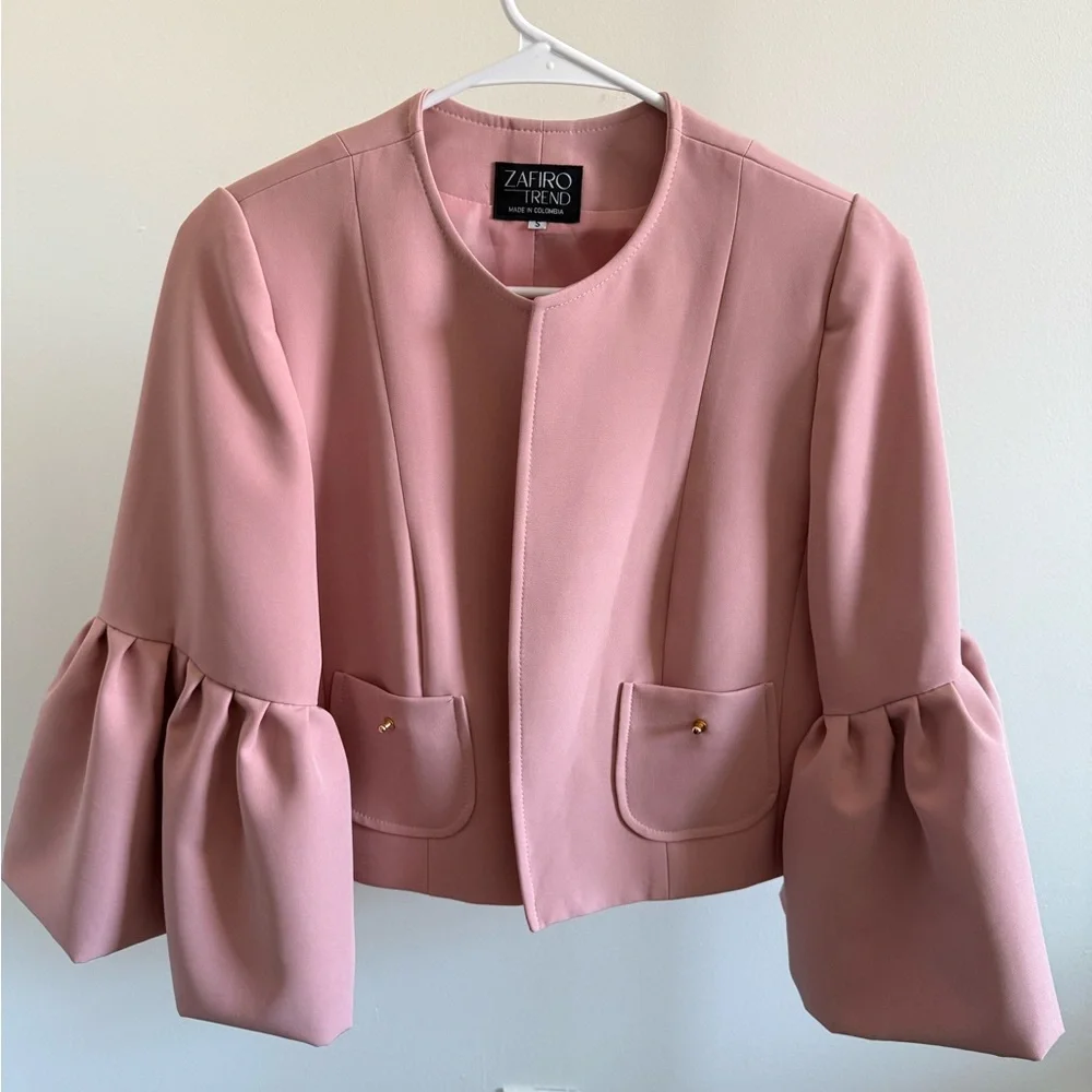 Women's Blazer in Soft Pink - Picture 2 of 4